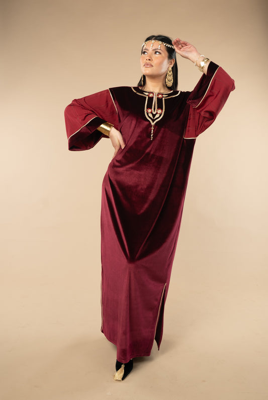 Djeba Raghad en velours brodé – Bordeaux