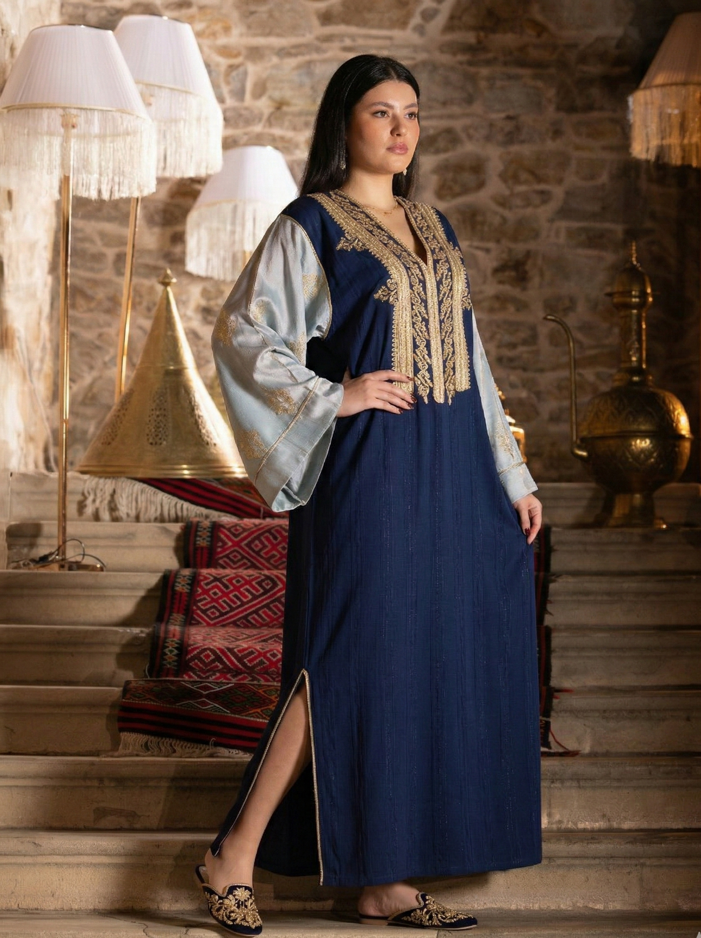 Djeba LAYALI – Fetla dorée perlée & Coupe fluide | Collection Ramadan 2026